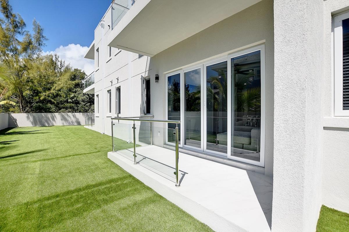 NICHOLAS CAY, VENICE BAY