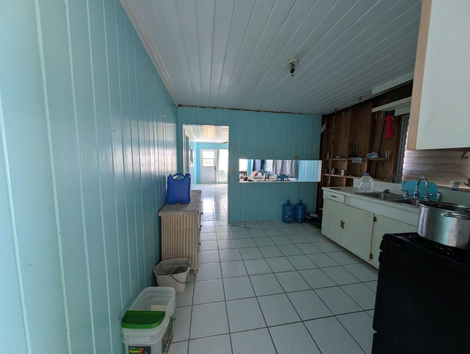 LOT A15, HERMANN ARENS