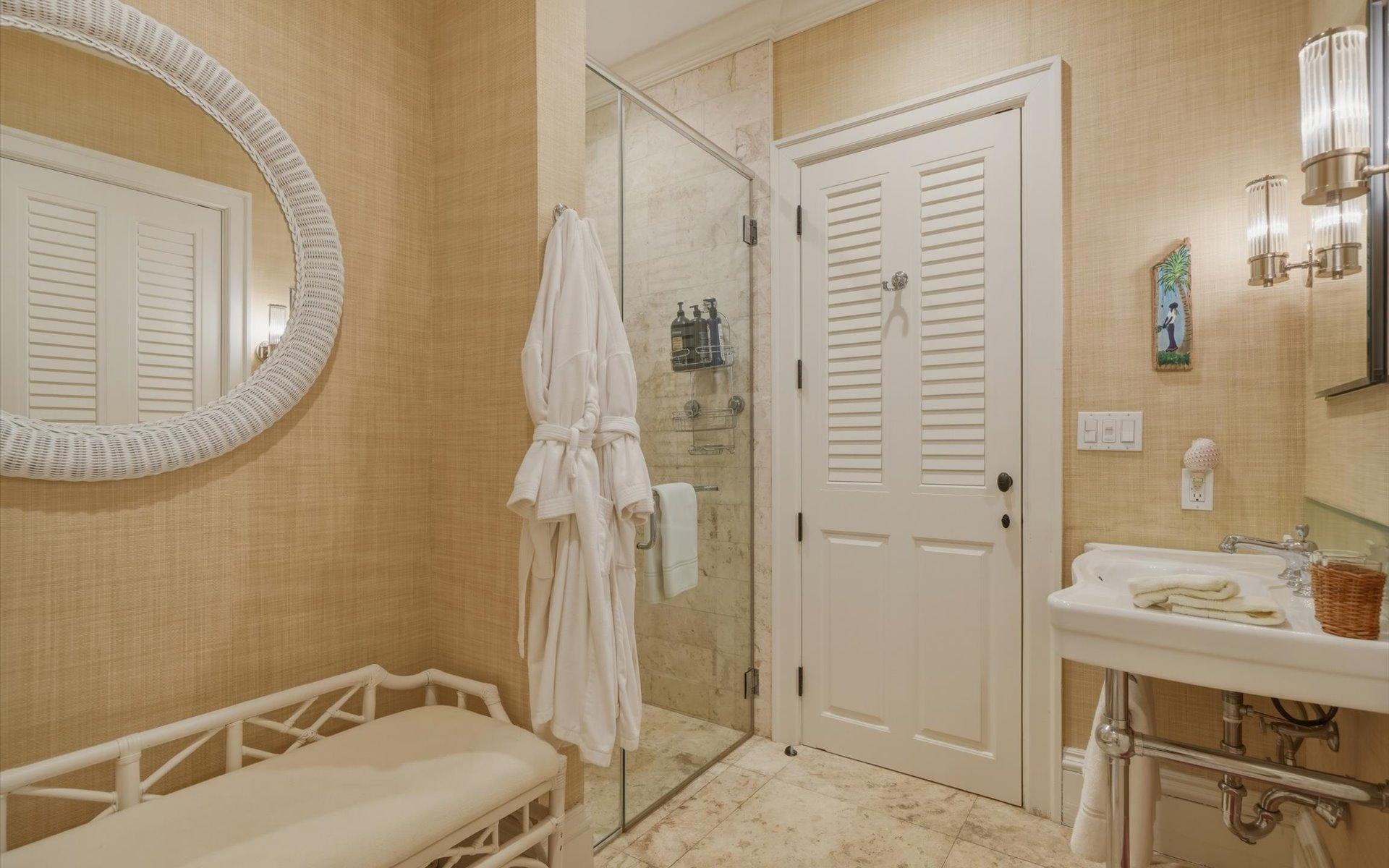 COTT 104, CLIFTON BAY DR.