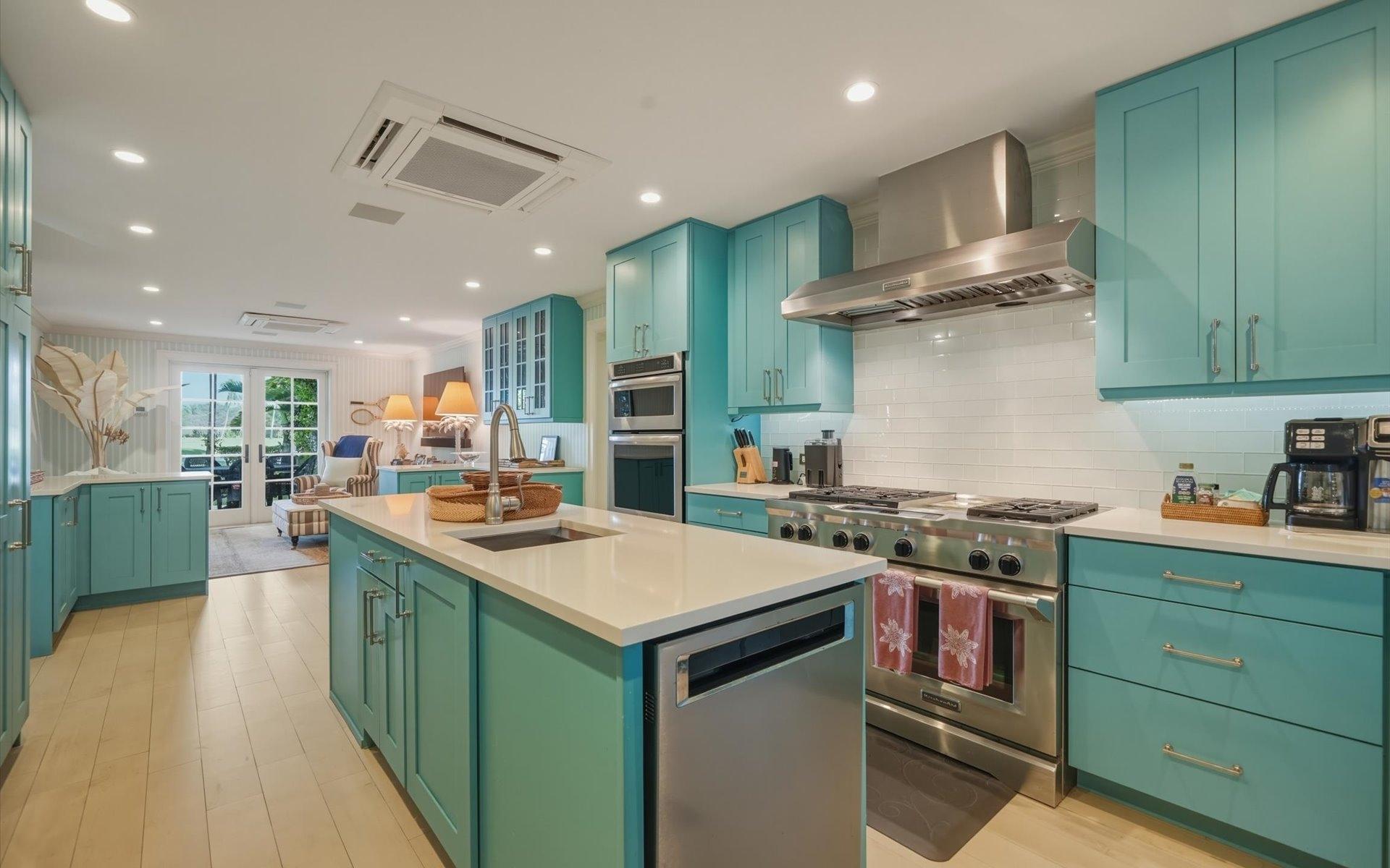 COTT 104, CLIFTON BAY DR.