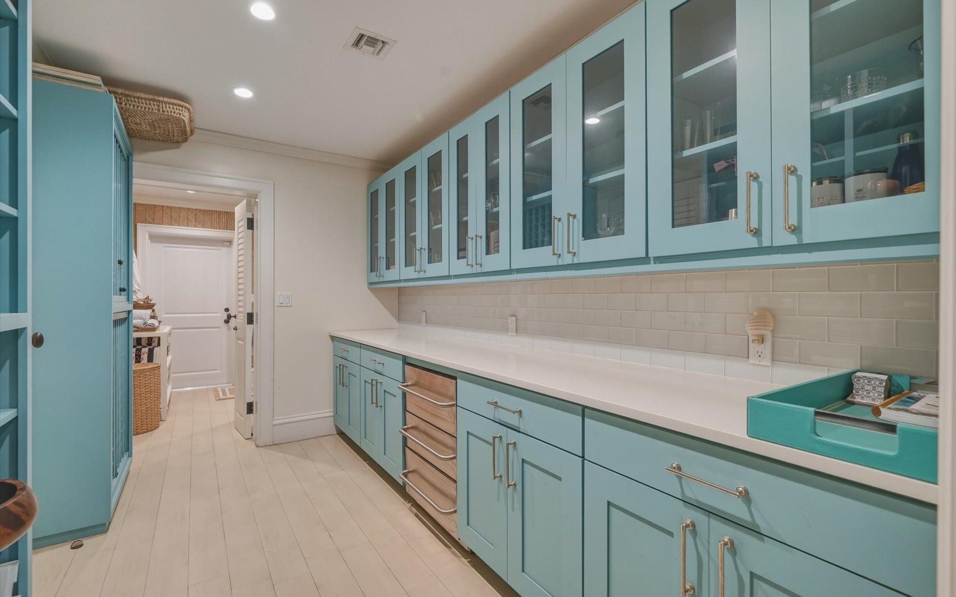 COTT 104, CLIFTON BAY DR.