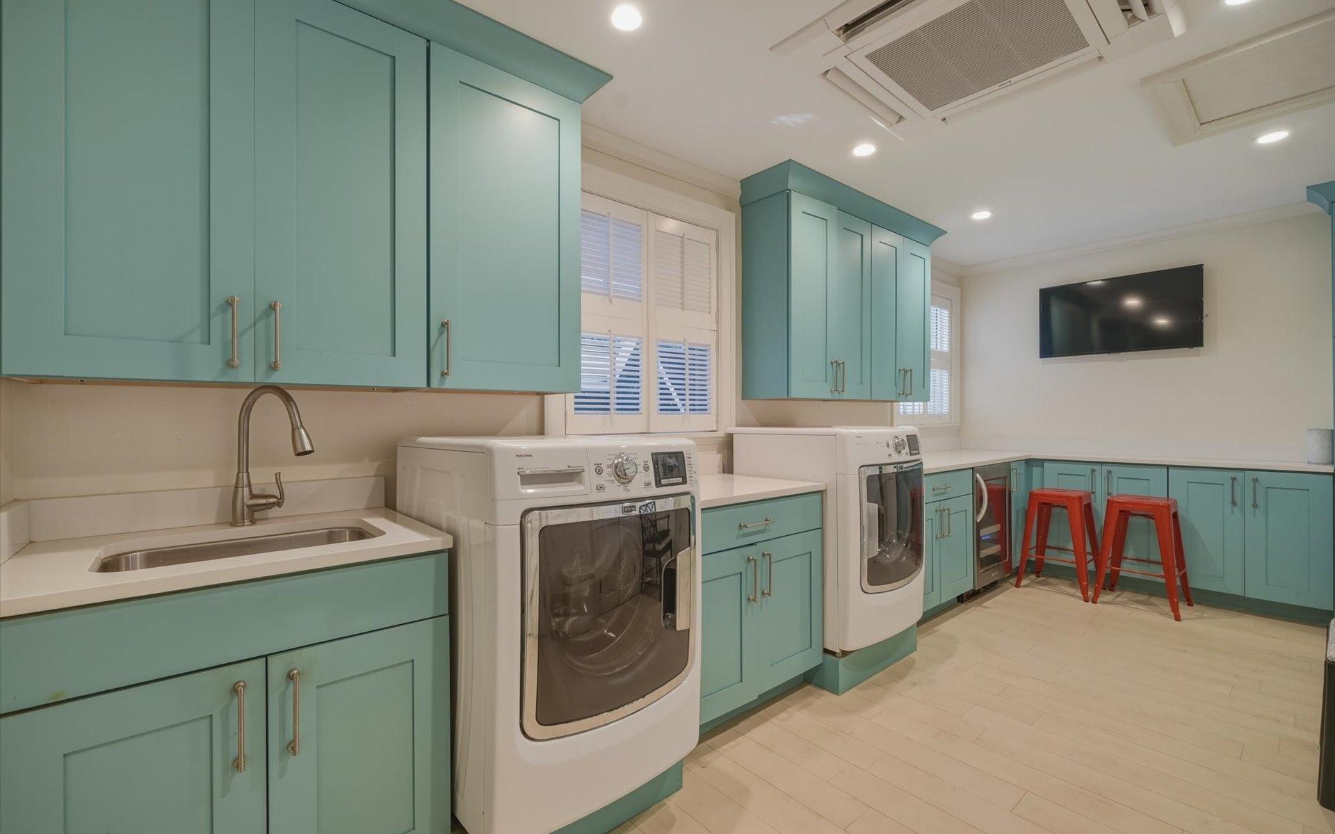 COTT 104, CLIFTON BAY DR.