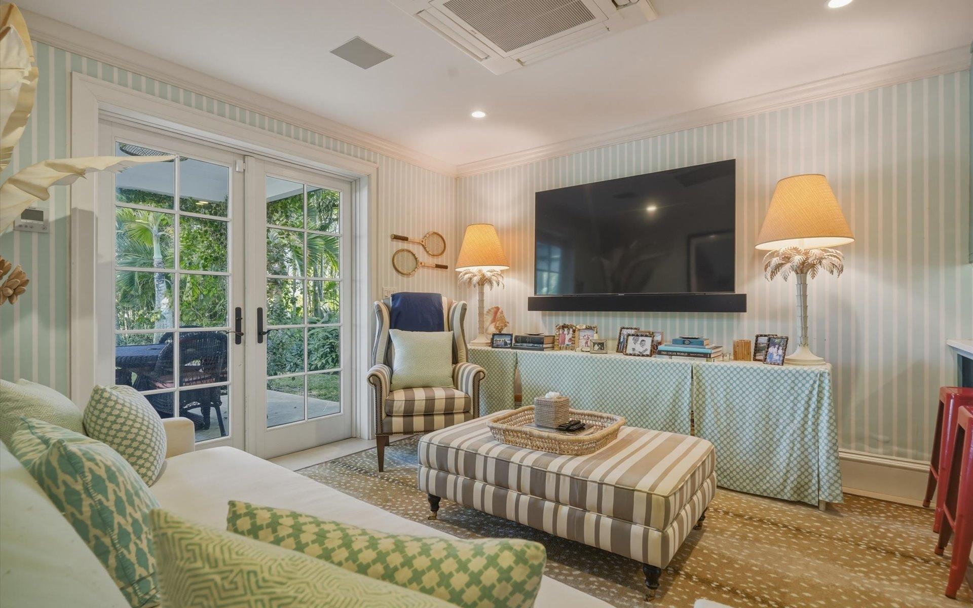 COTT 104, CLIFTON BAY DR.