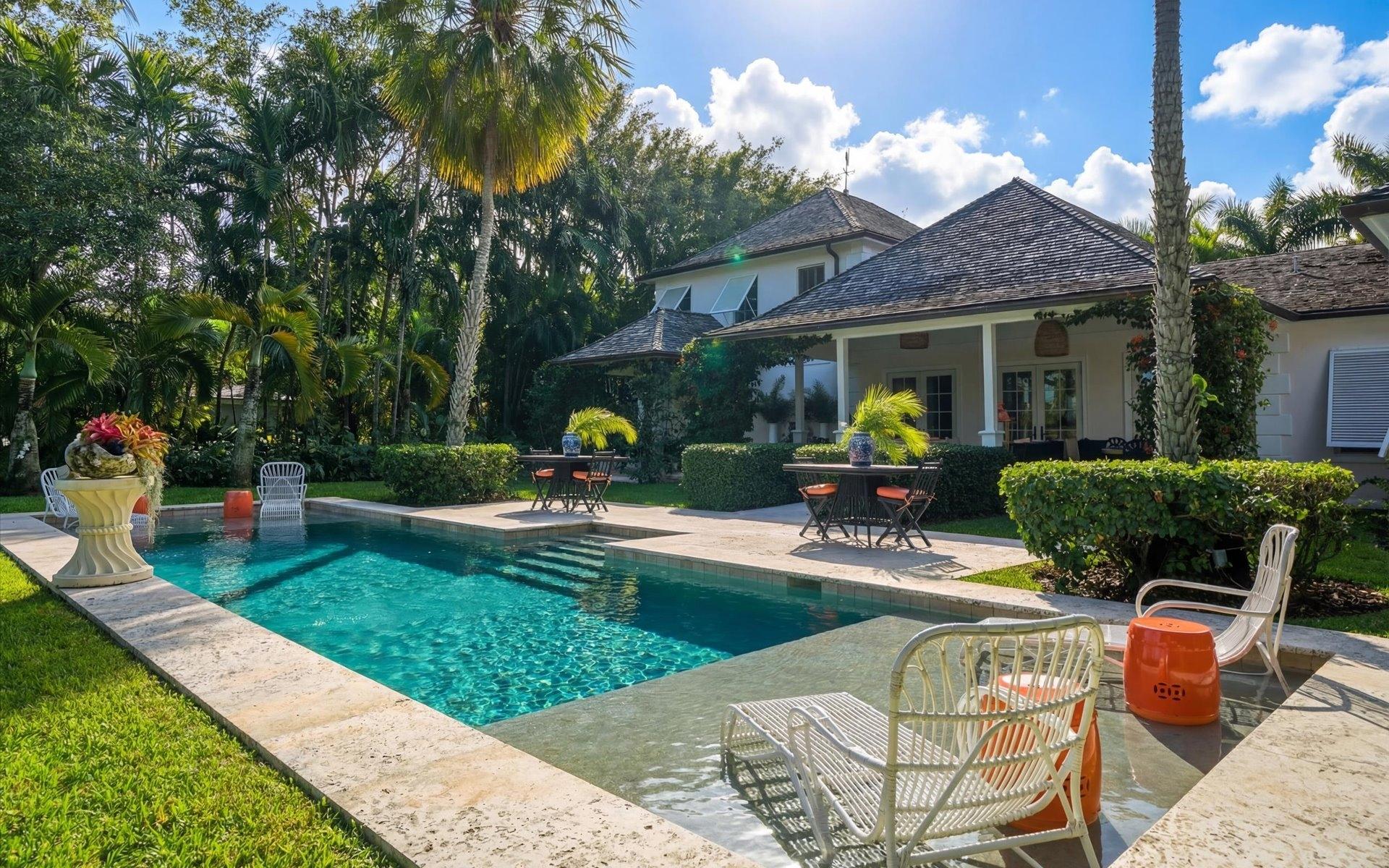 COTT 104, CLIFTON BAY DR.