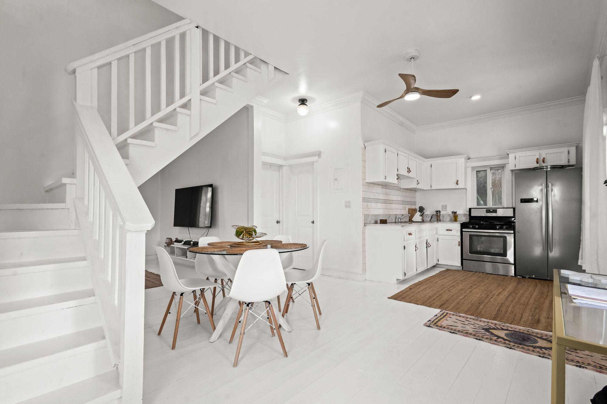 RAINBOW HILL CIRCLE HOUSE