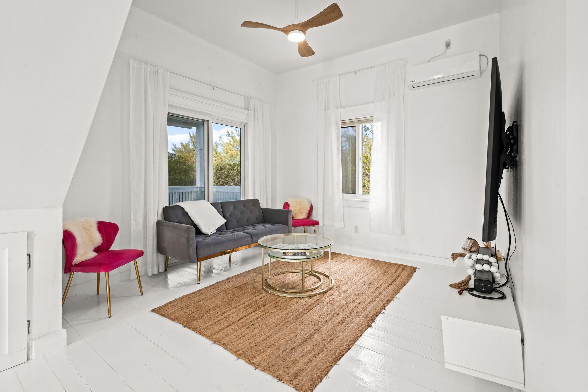 RAINBOW HILL CIRCLE HOUSE