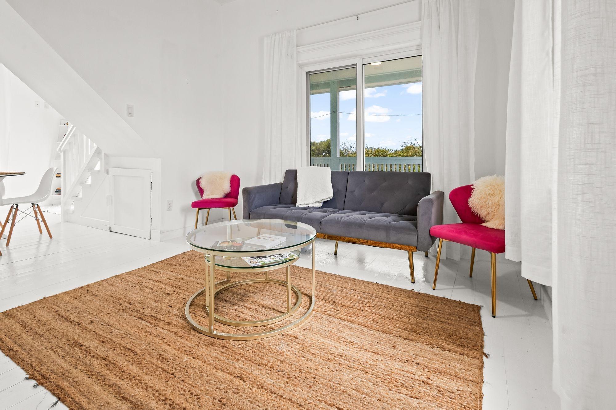 RAINBOW HILL CIRCLE HOUSE