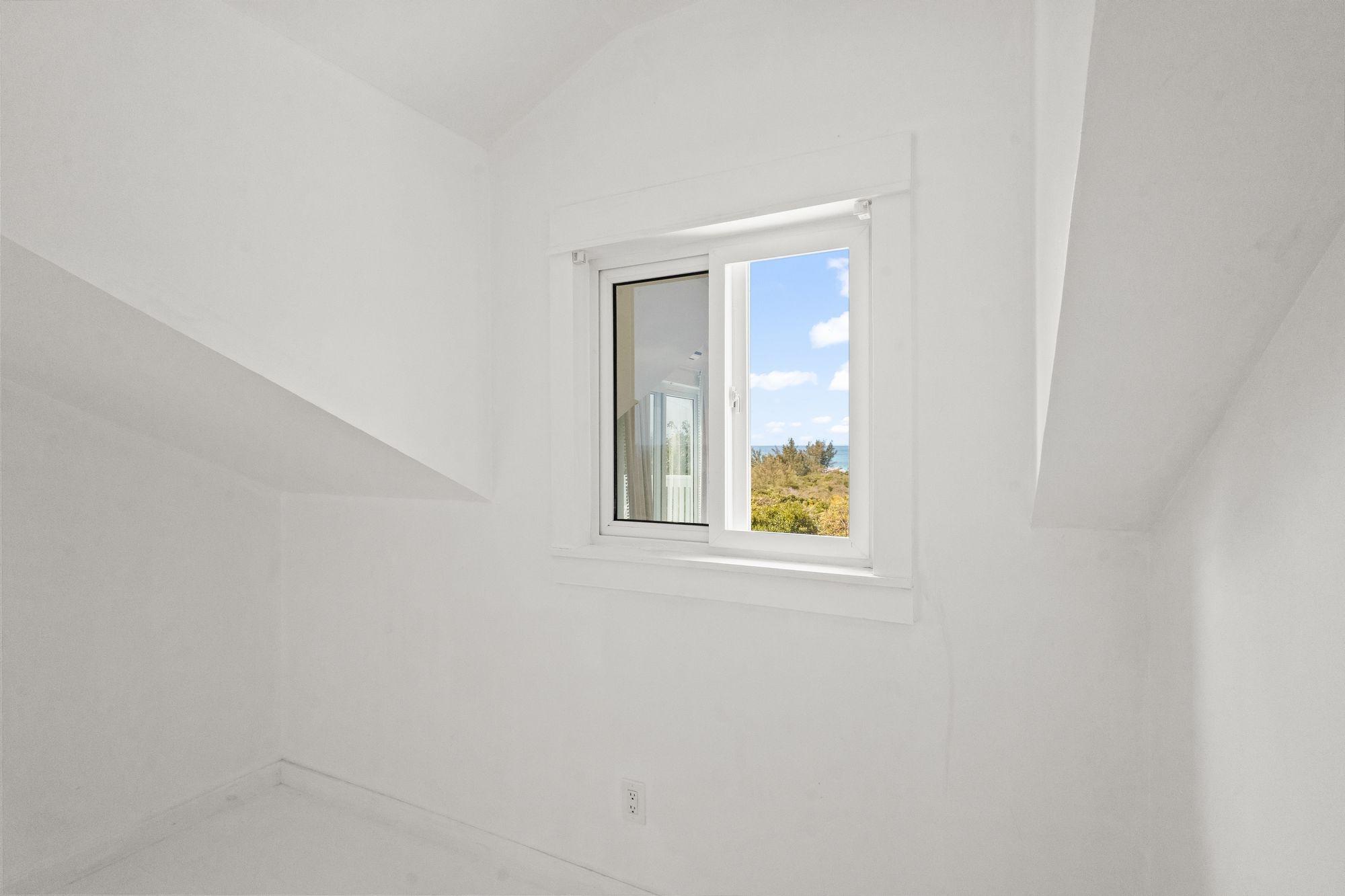 RAINBOW HILL CIRCLE HOUSE