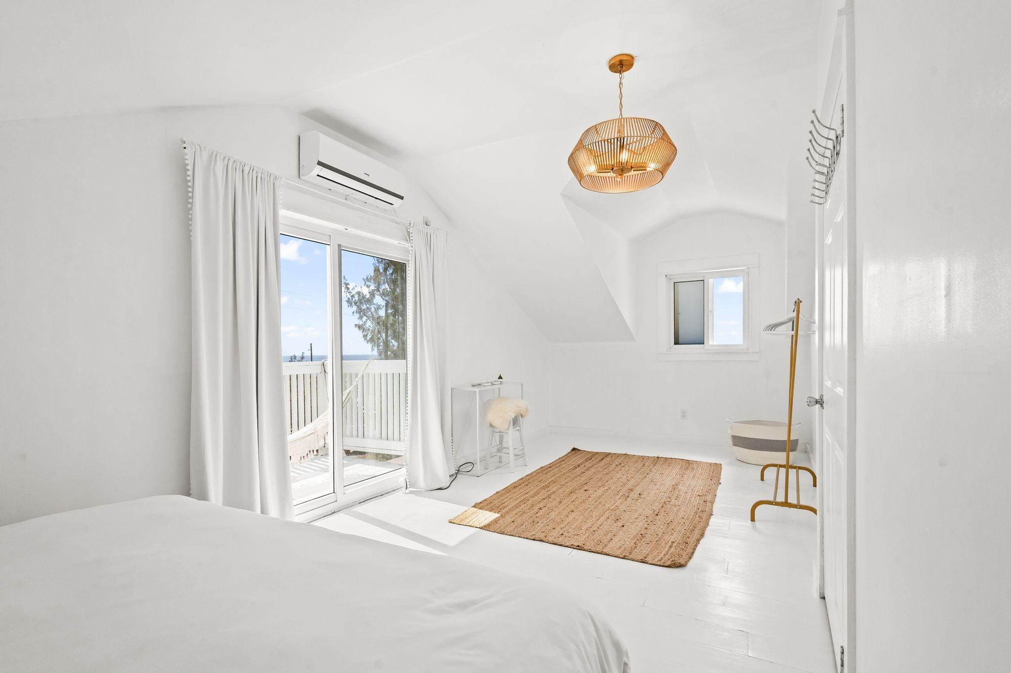 RAINBOW HILL CIRCLE HOUSE