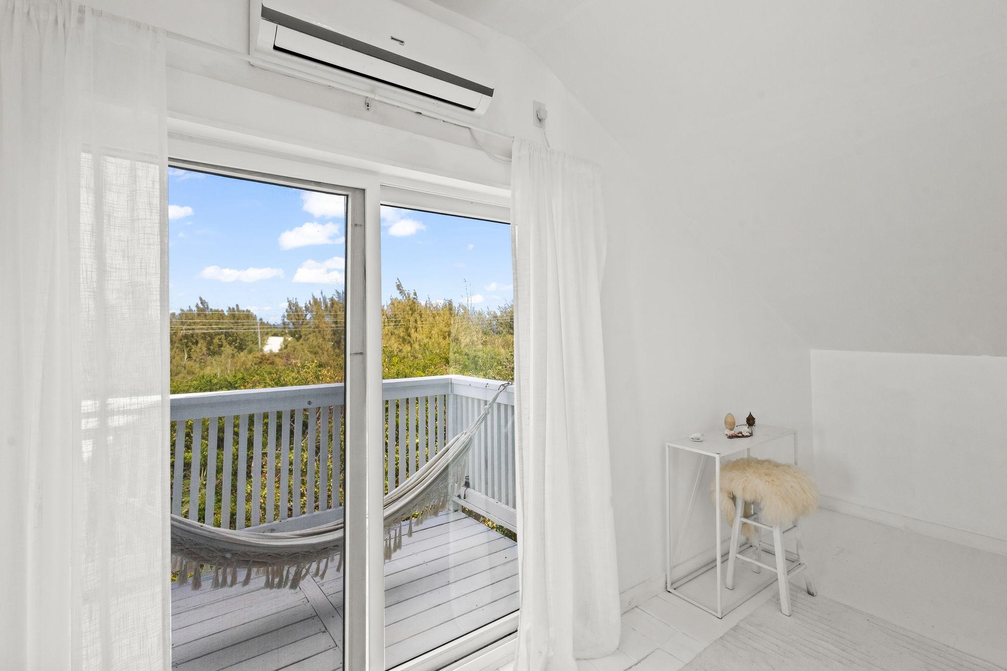 RAINBOW HILL CIRCLE HOUSE