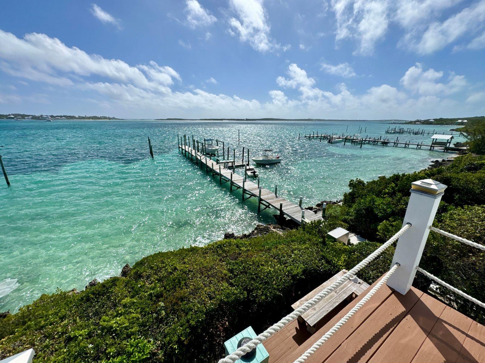 THE GREEN HOUSE, CAT 6 CA