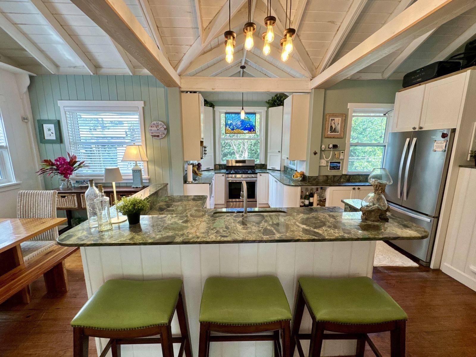 THE GREEN HOUSE, CAT 6 CA