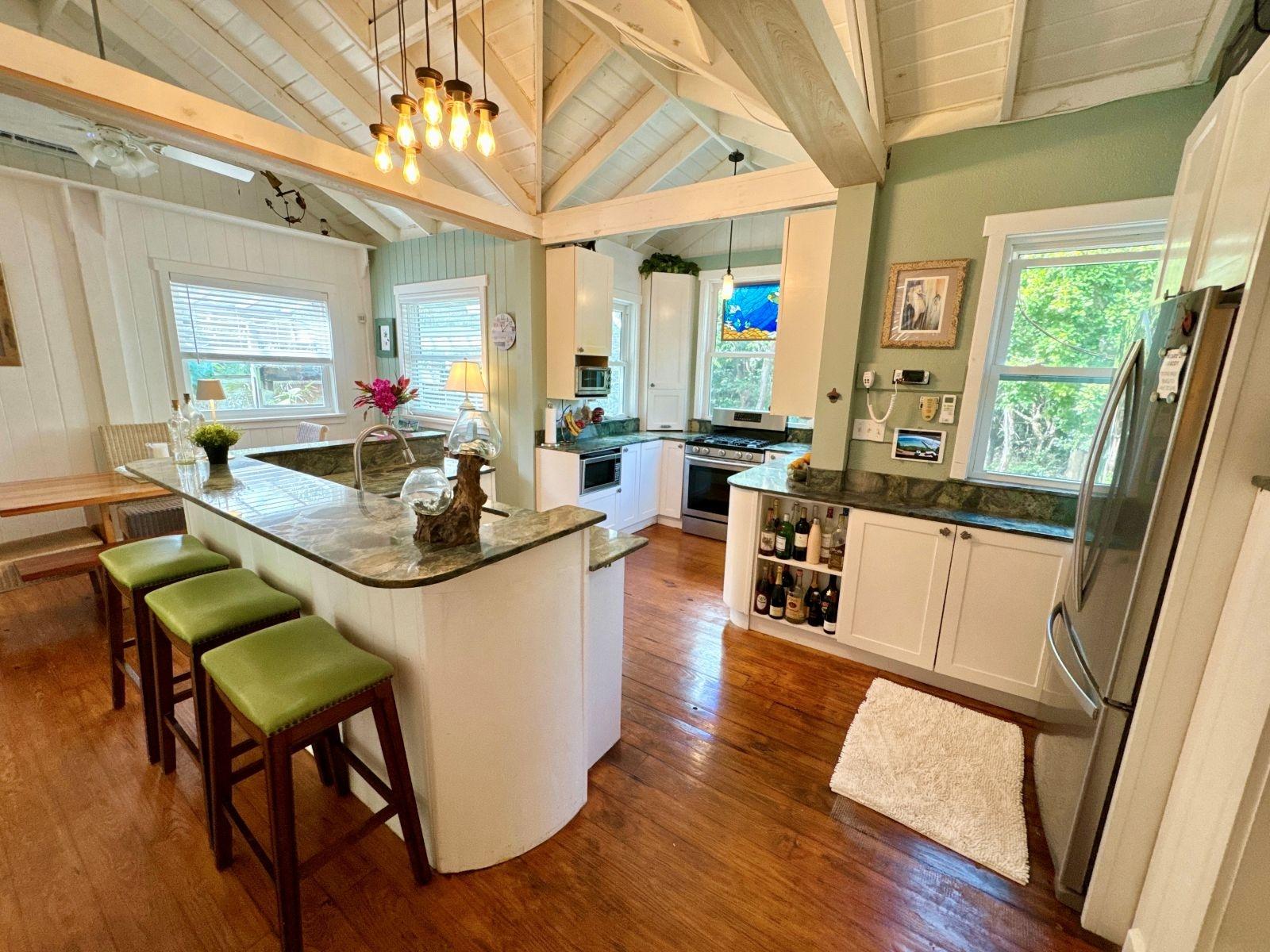 THE GREEN HOUSE, CAT 6 CA