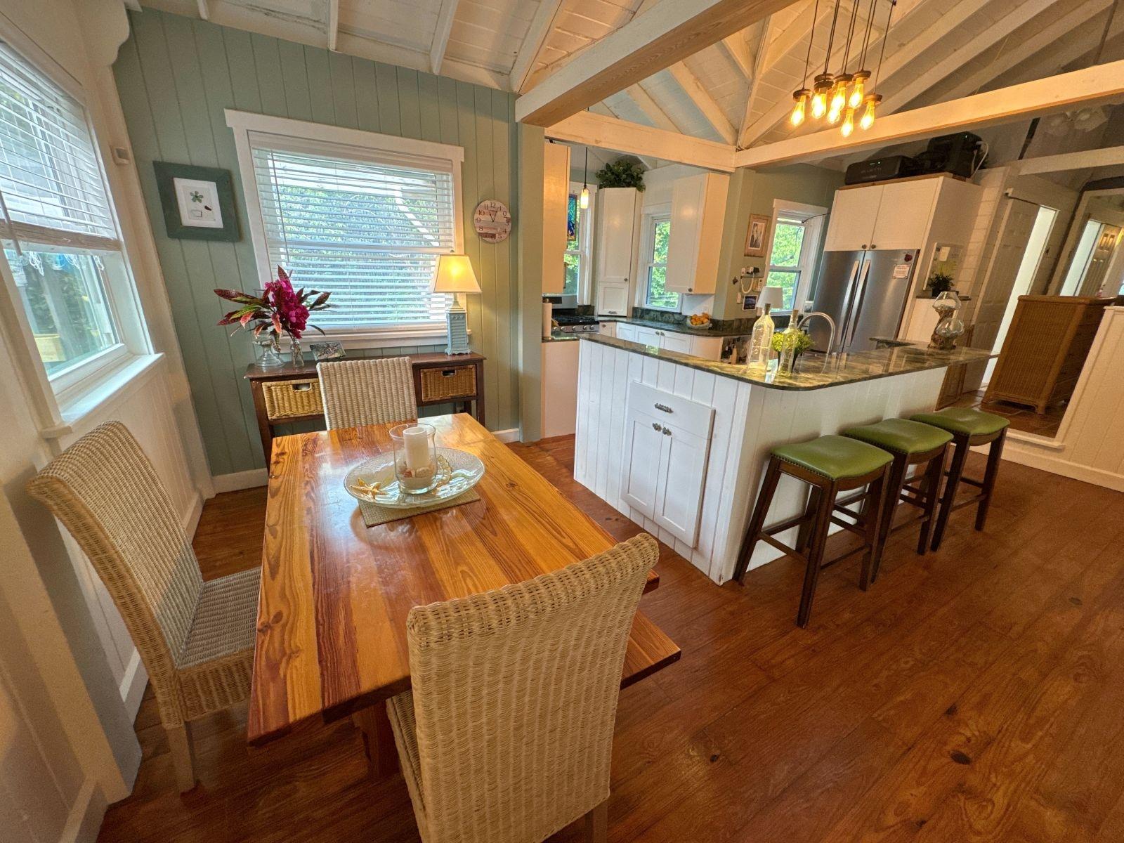 THE GREEN HOUSE, CAT 6 CA