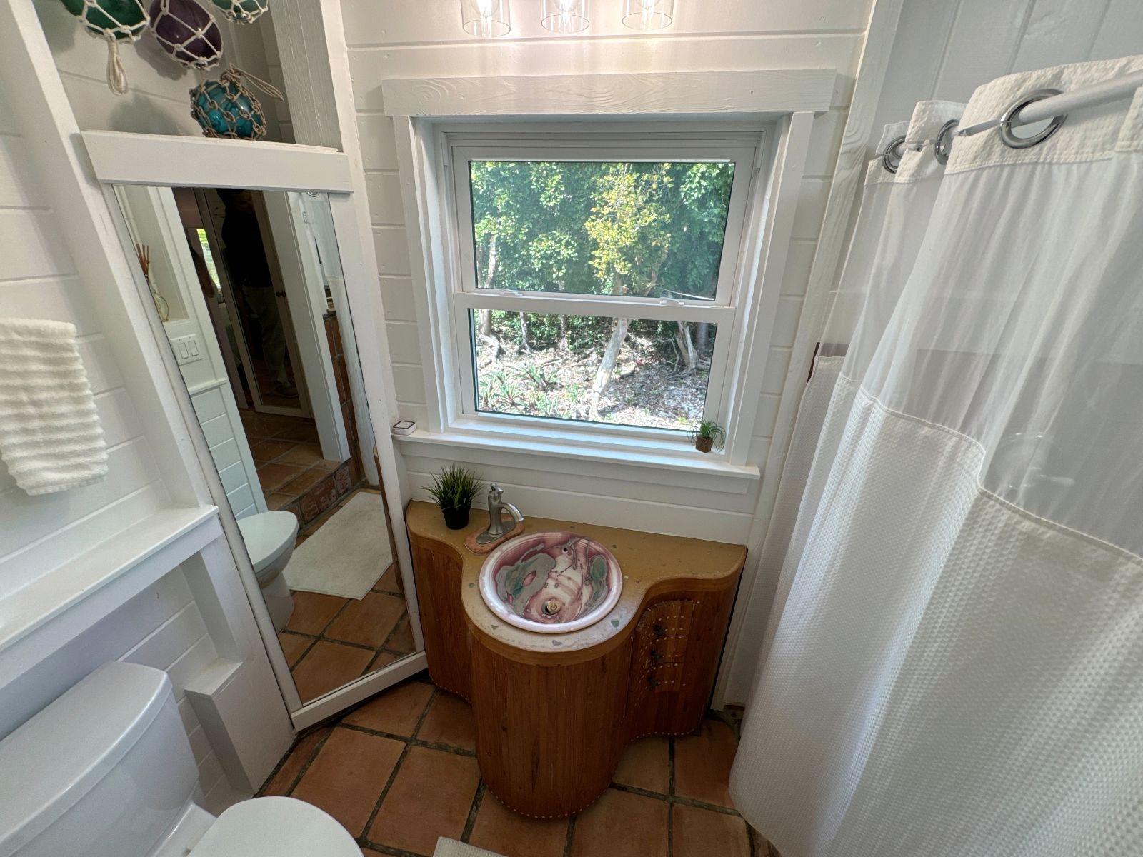 THE GREEN HOUSE, CAT 6 CA