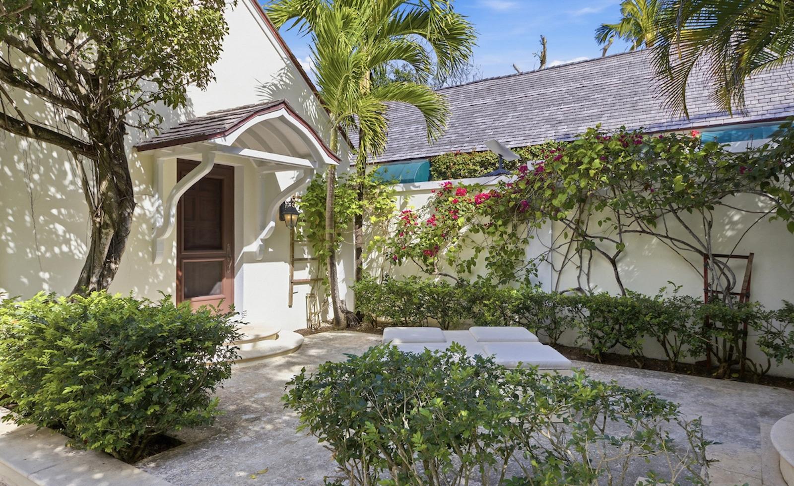 KILKEE HOUSE, PARADISE IS