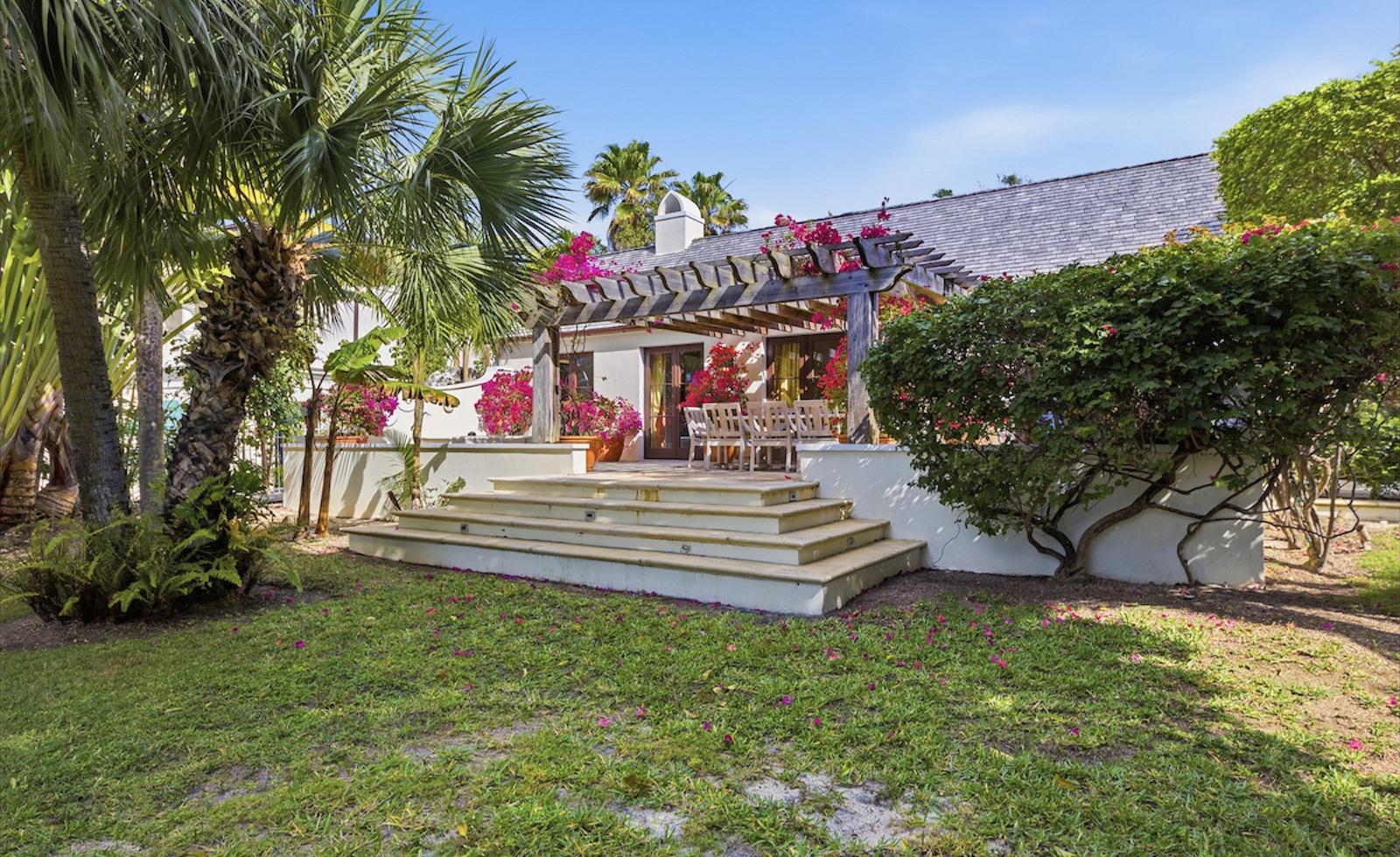 KILKEE HOUSE, PARADISE IS