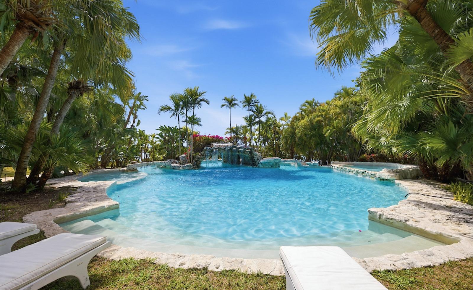 KILKEE HOUSE, PARADISE IS