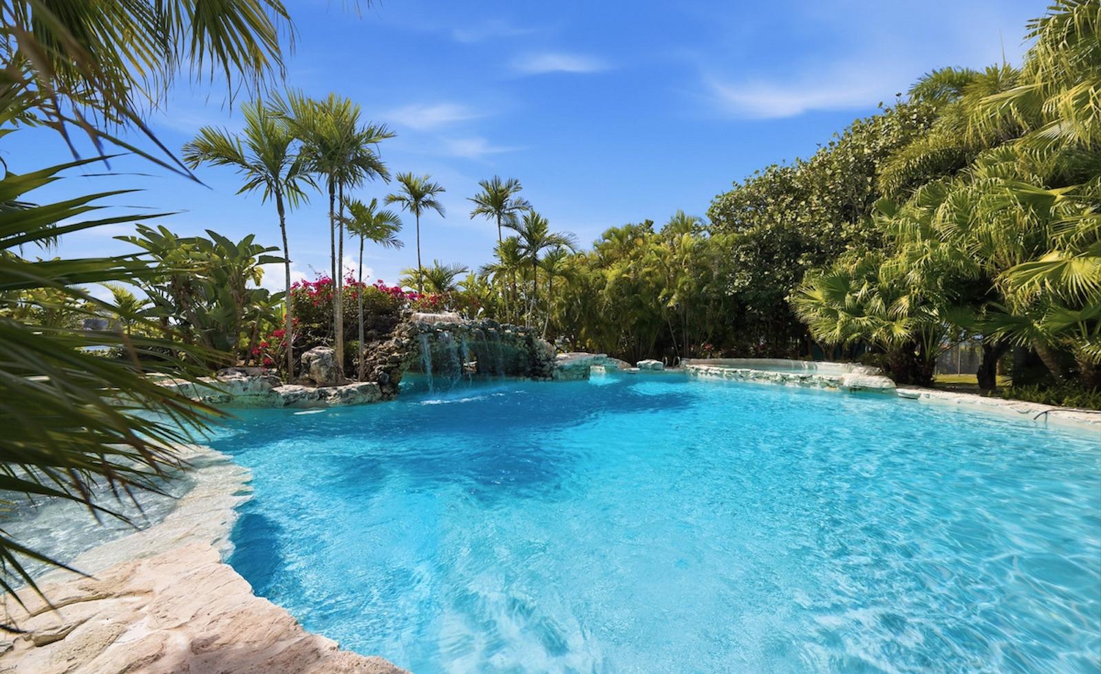 KILKEE HOUSE, PARADISE IS