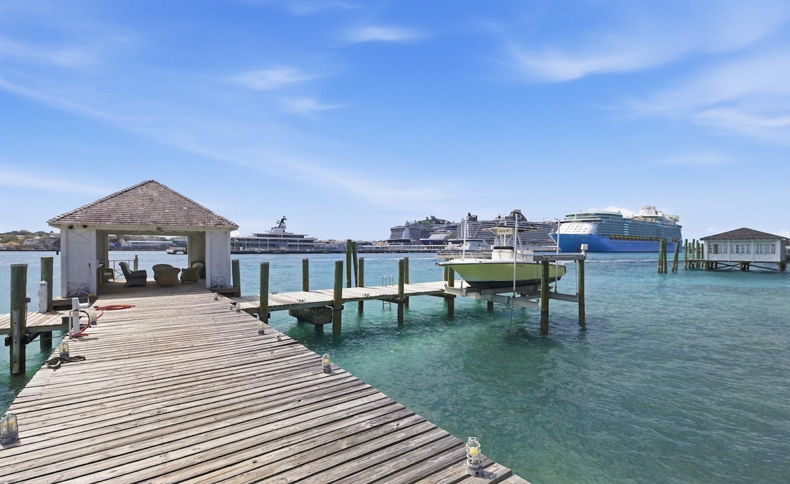 KILKEE HOUSE, PARADISE IS