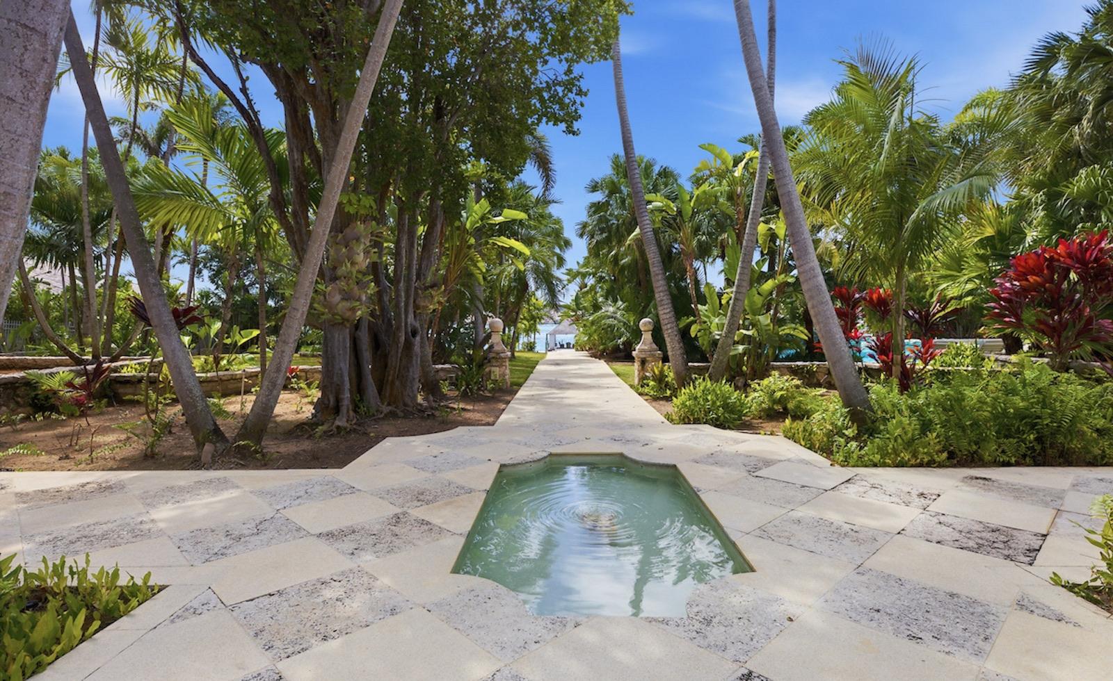 KILKEE HOUSE, PARADISE IS