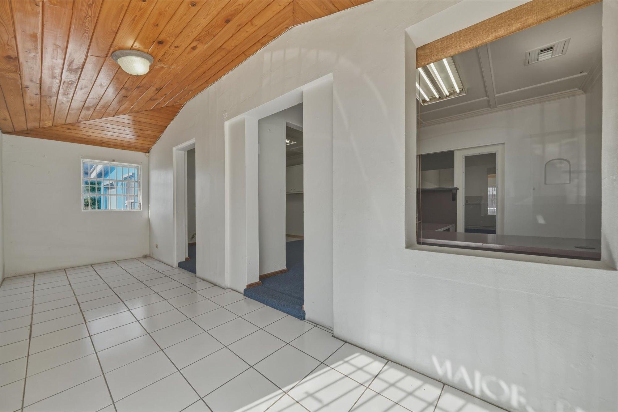 58 MONTROSE AVENUE