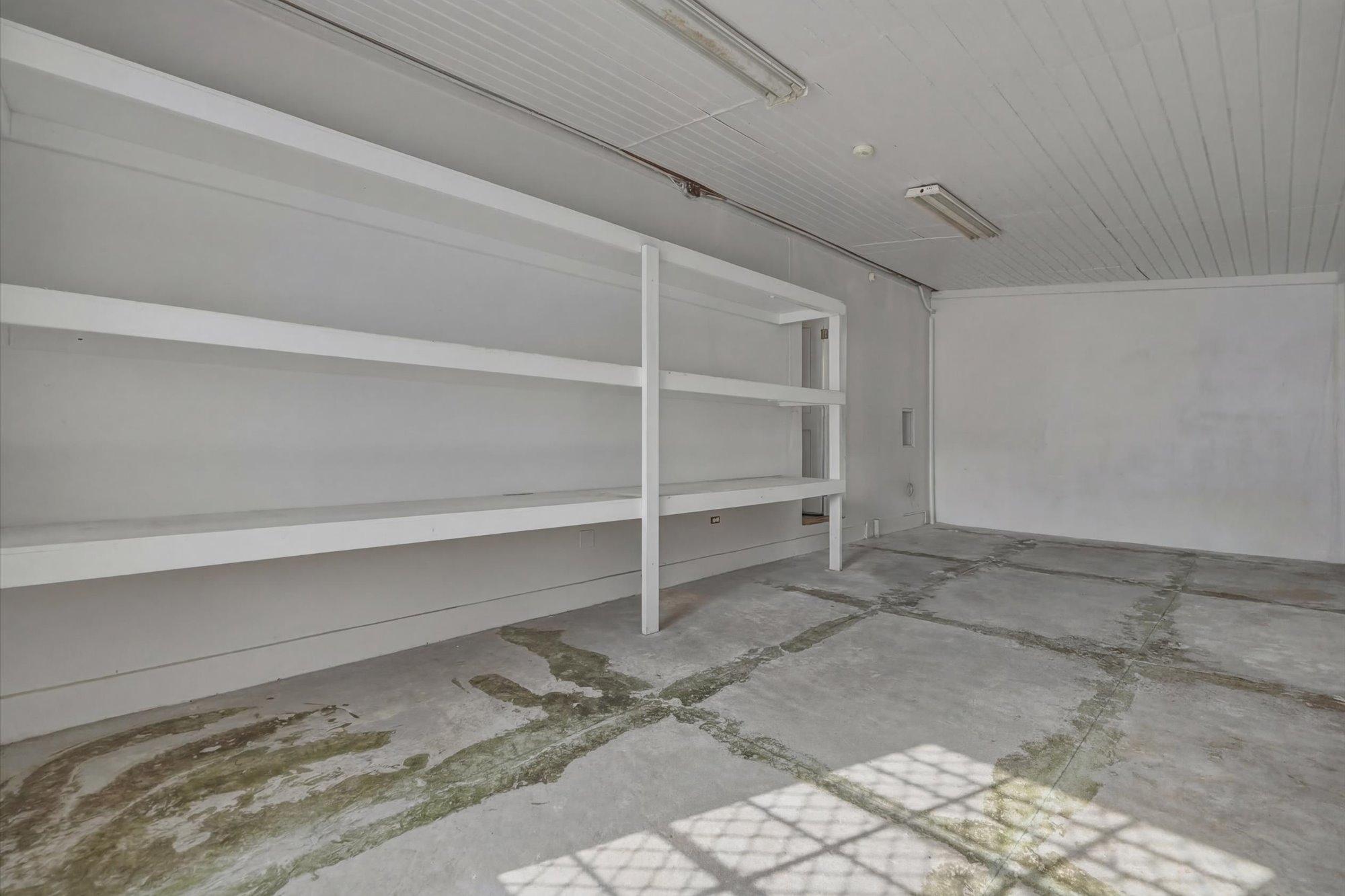 58 MONTROSE AVENUE