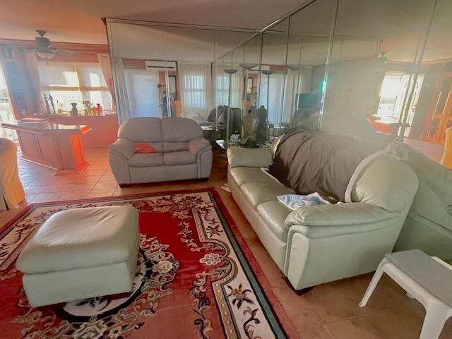 HARBOUR HOUSE TOWERS