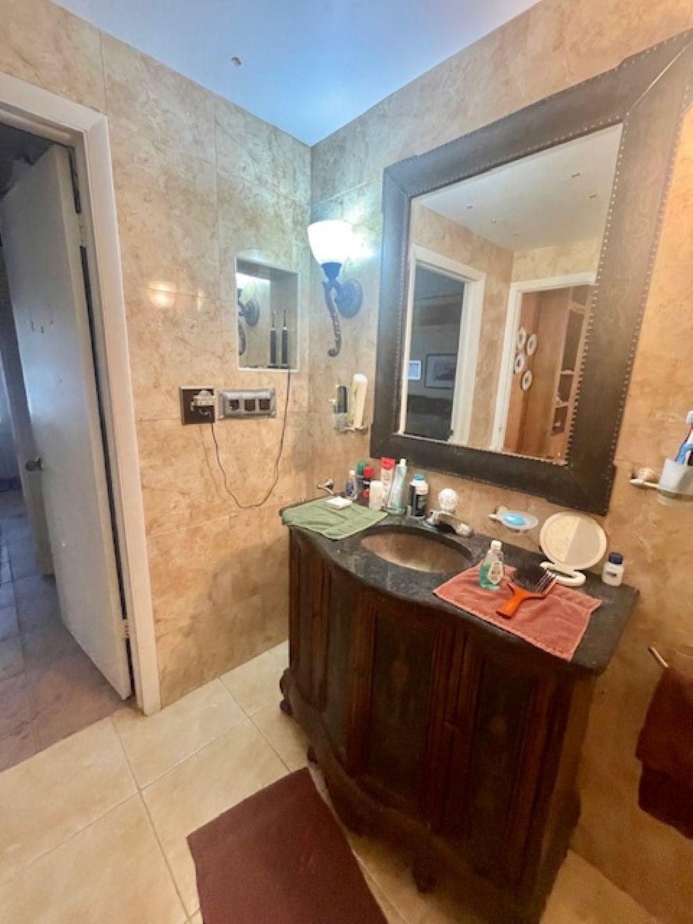 HARBOUR HOUSE TOWERS