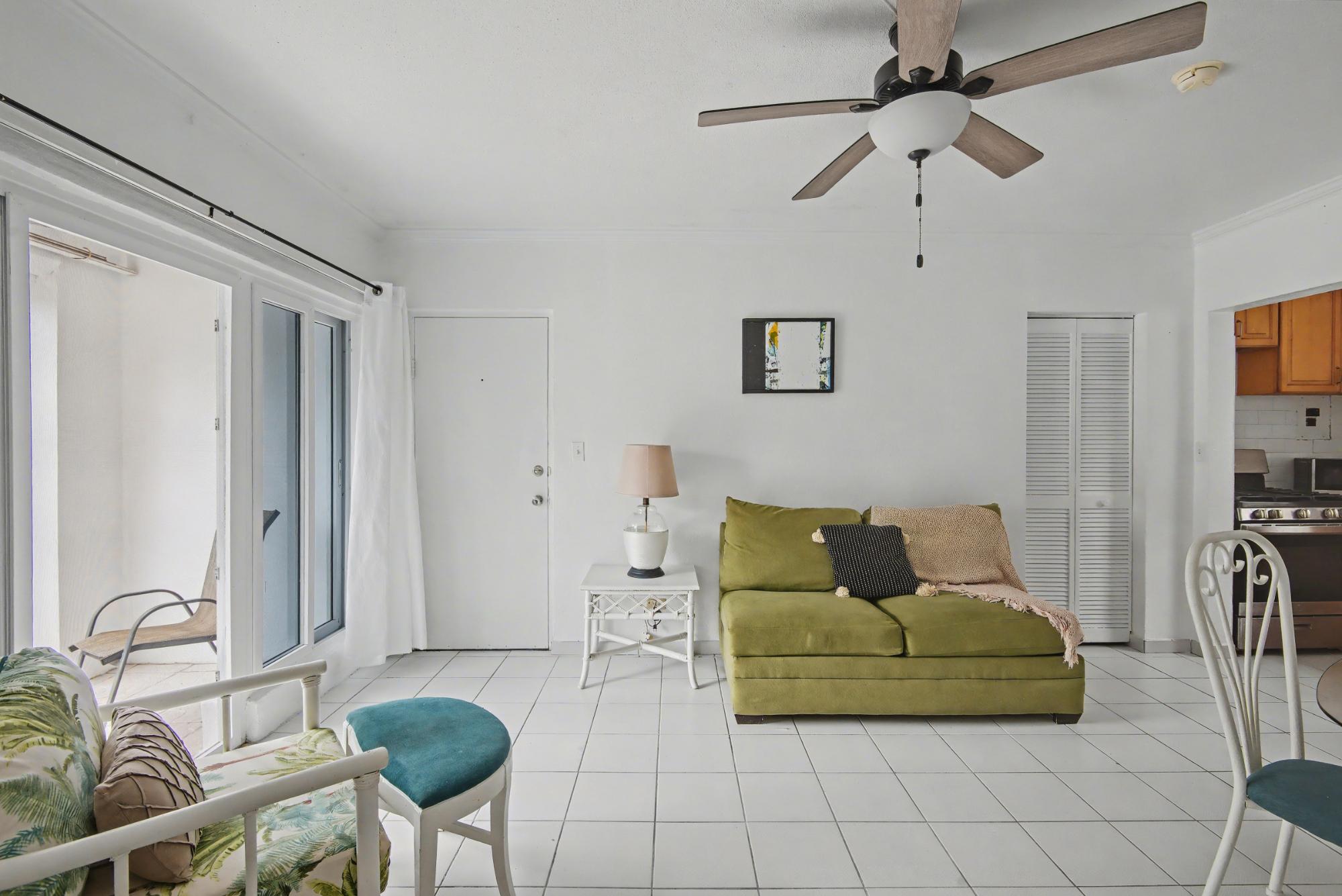 TOWERS OF CABLE BEACH