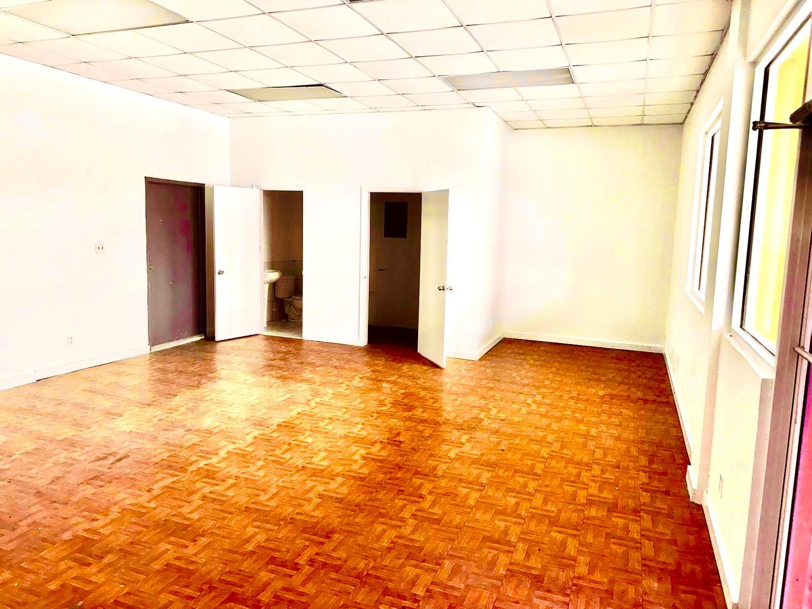 COWPEN ROAD RENTAL AT RIGBY PLAZA