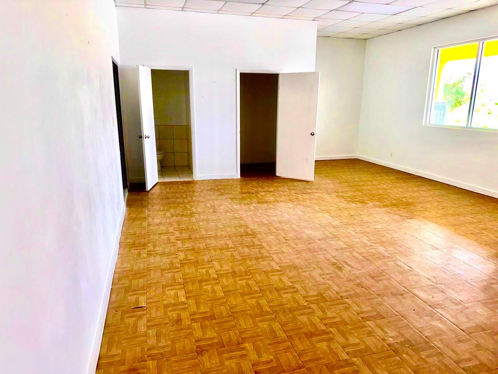 COWPEN ROAD RENTAL AT RIGBY PLAZA