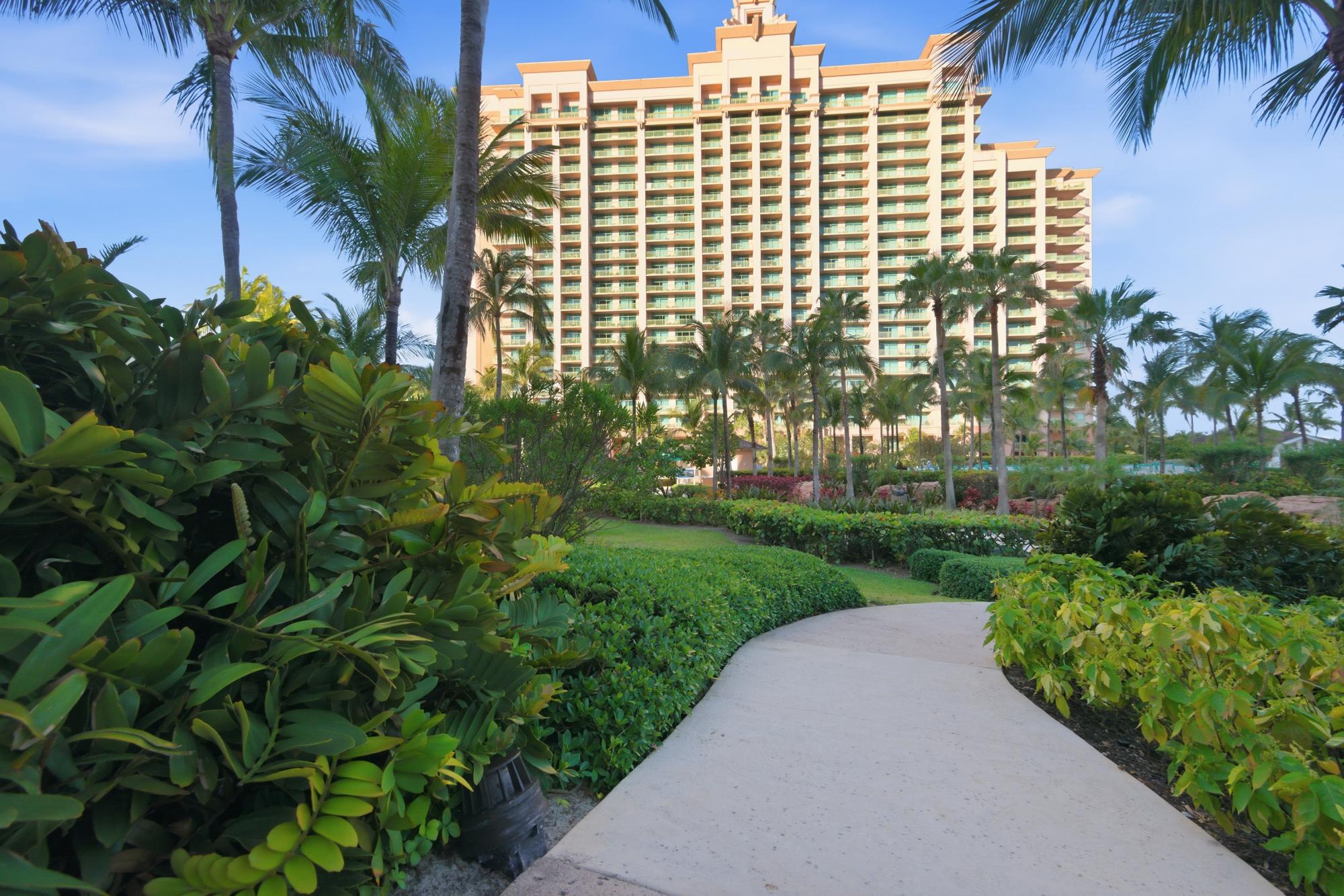 THE REEF AT ATLANTIS