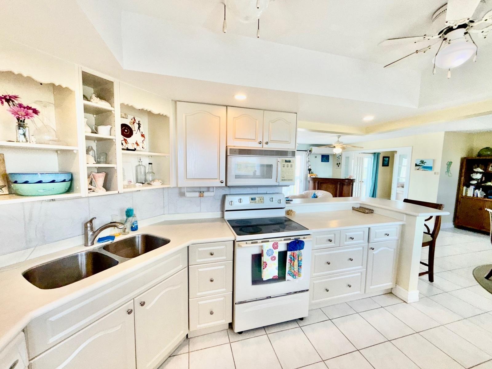 HARBOUR HOUSE TOWERS