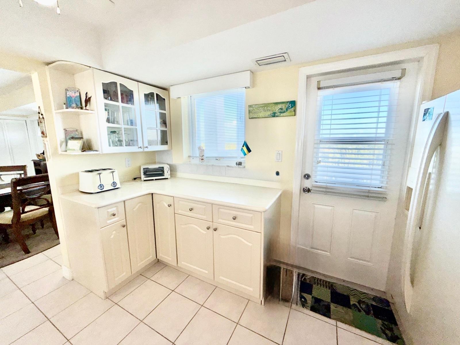 HARBOUR HOUSE TOWERS