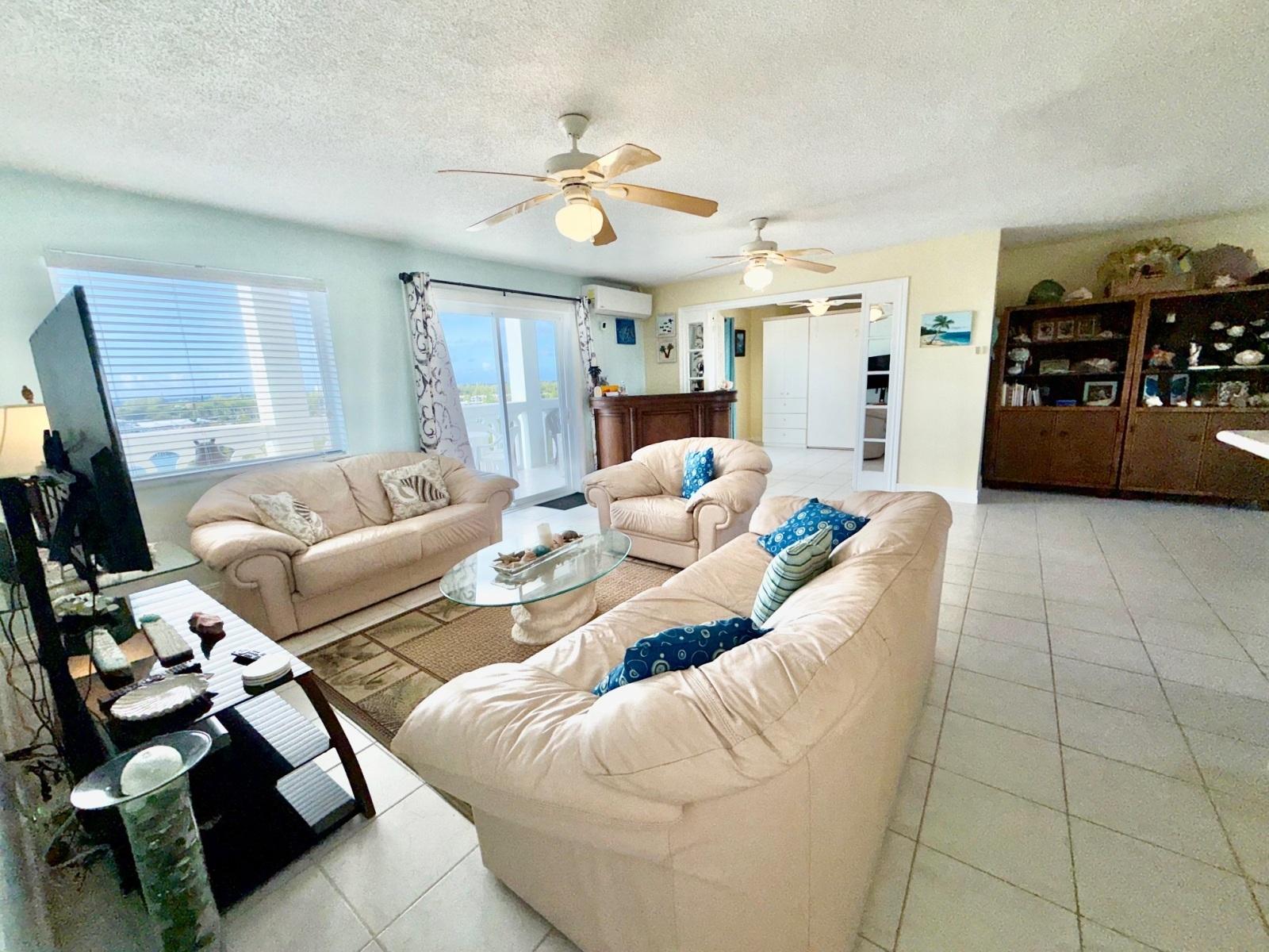 HARBOUR HOUSE TOWERS