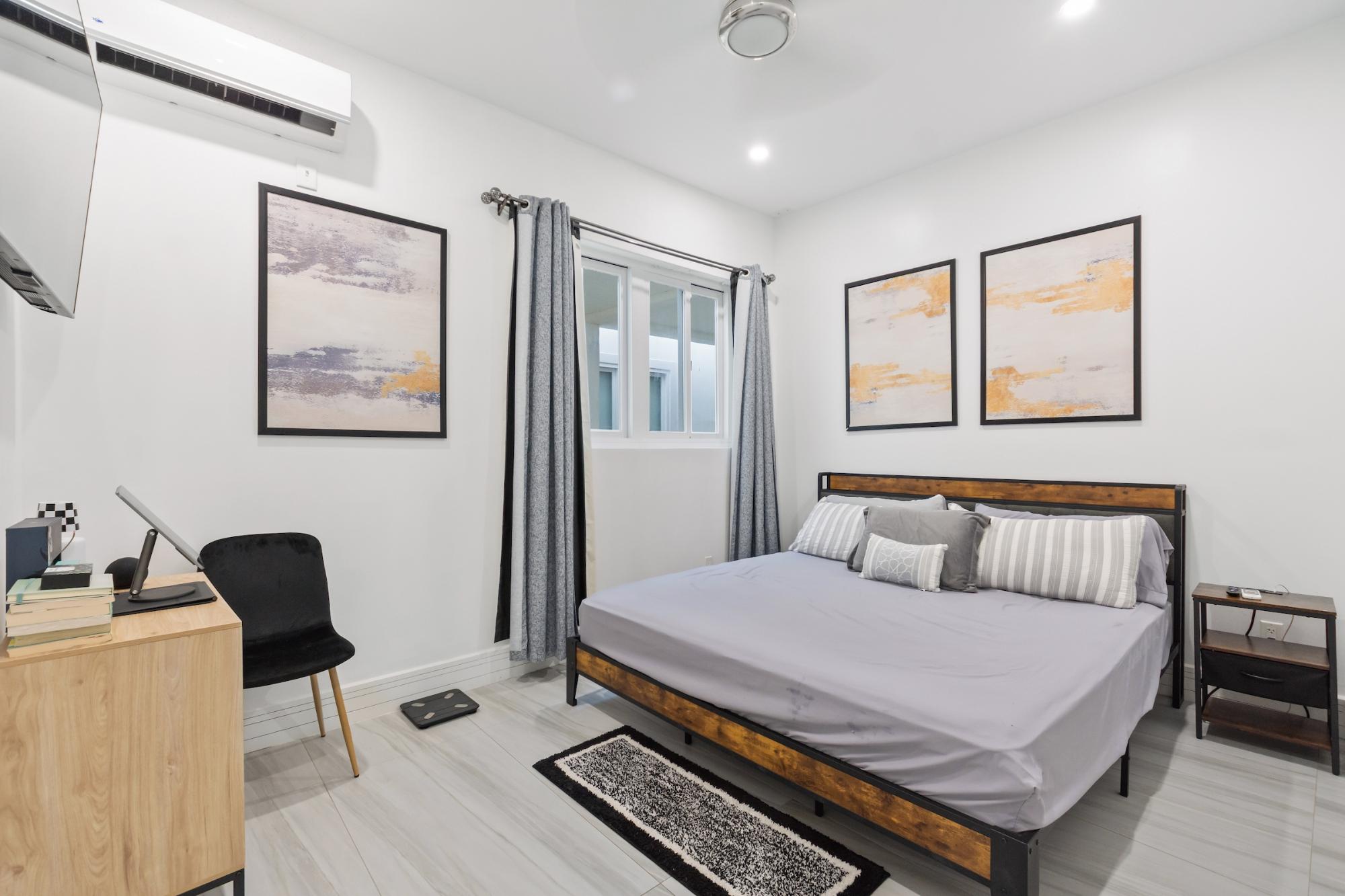 UNIT 5 MIRAMAR WEST