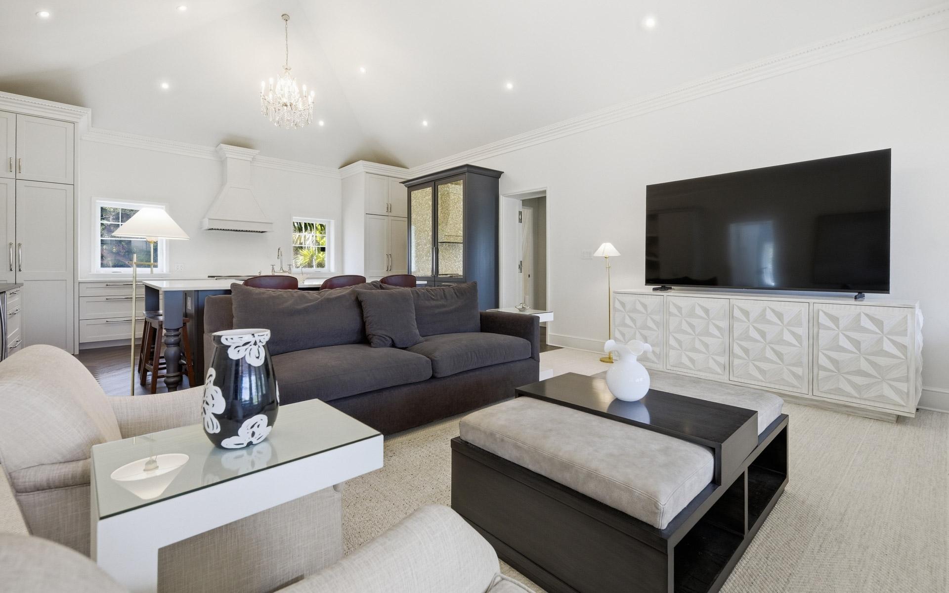 LOT A, COCONUT POINT