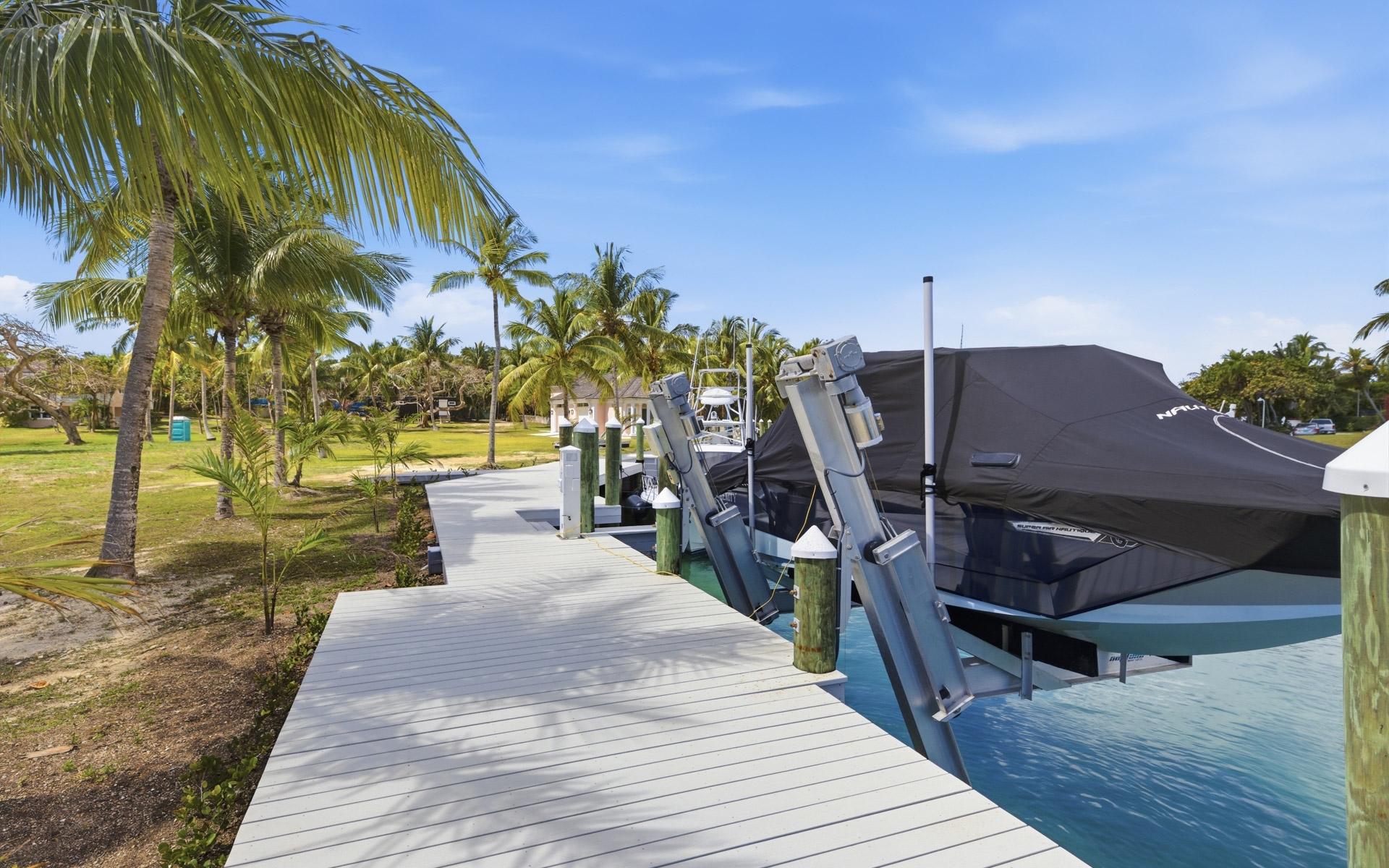 LOT A, COCONUT POINT