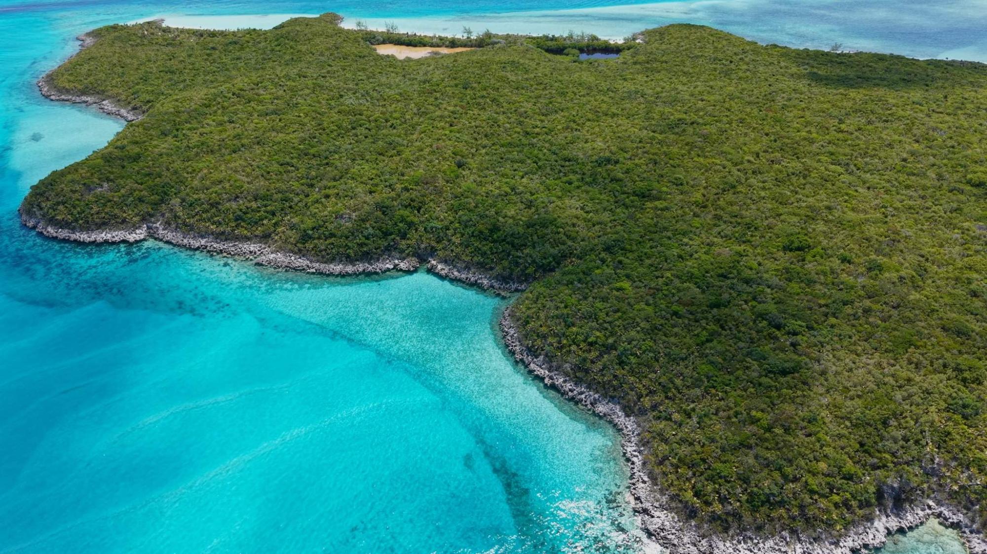 LOT 8, PIPE CAY