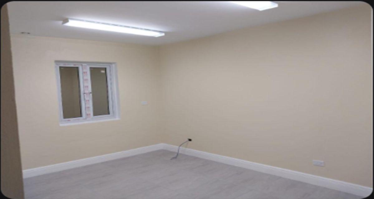 STAPLEDON EXECUTIVE SUITE