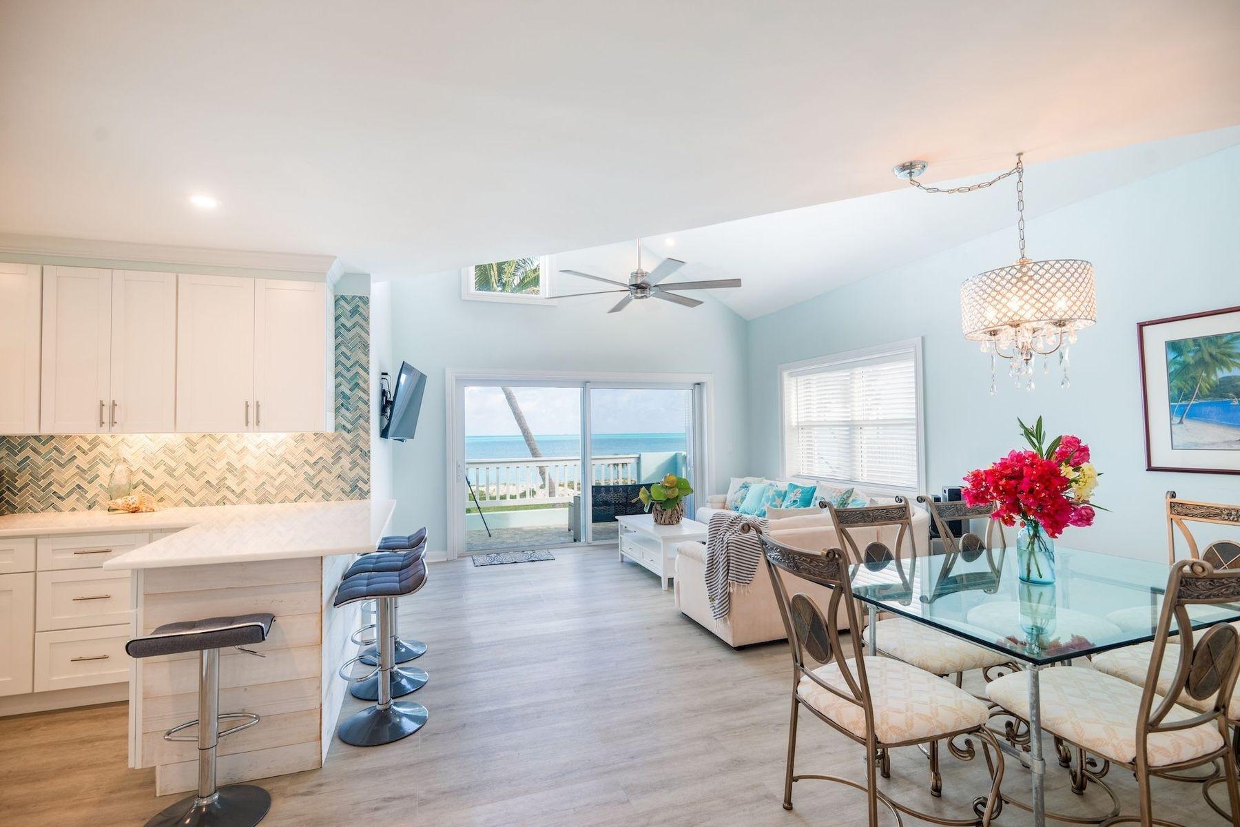 ROYAL POINCIANA 2611