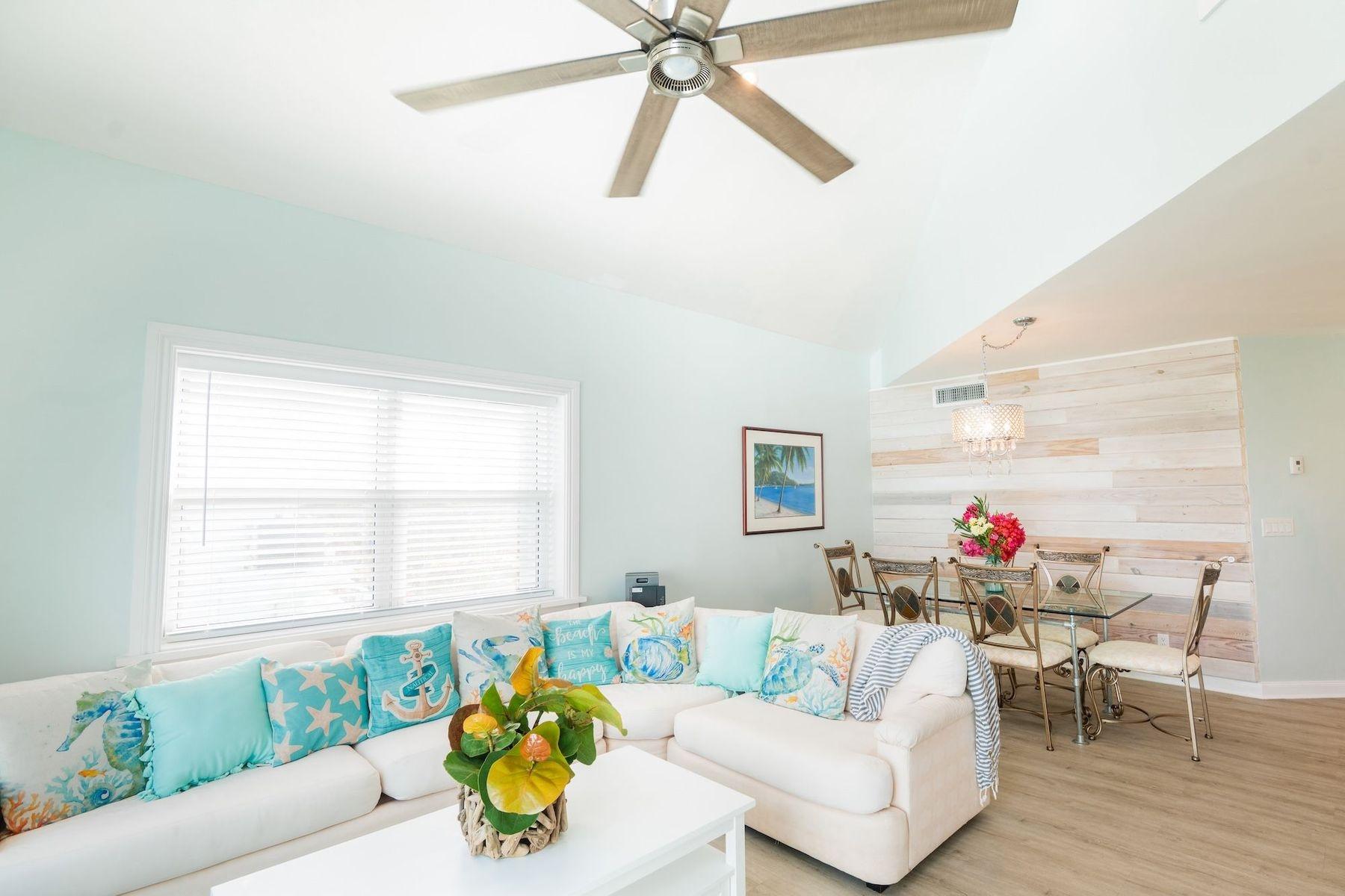 ROYAL POINCIANA 2611