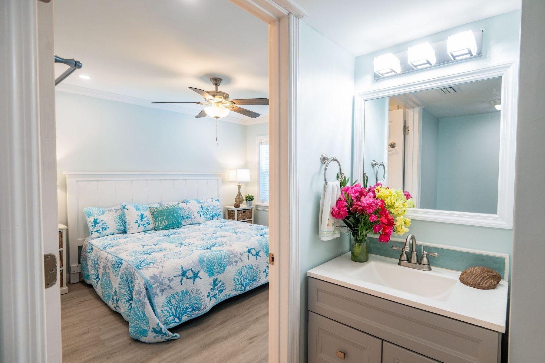 ROYAL POINCIANA 2611