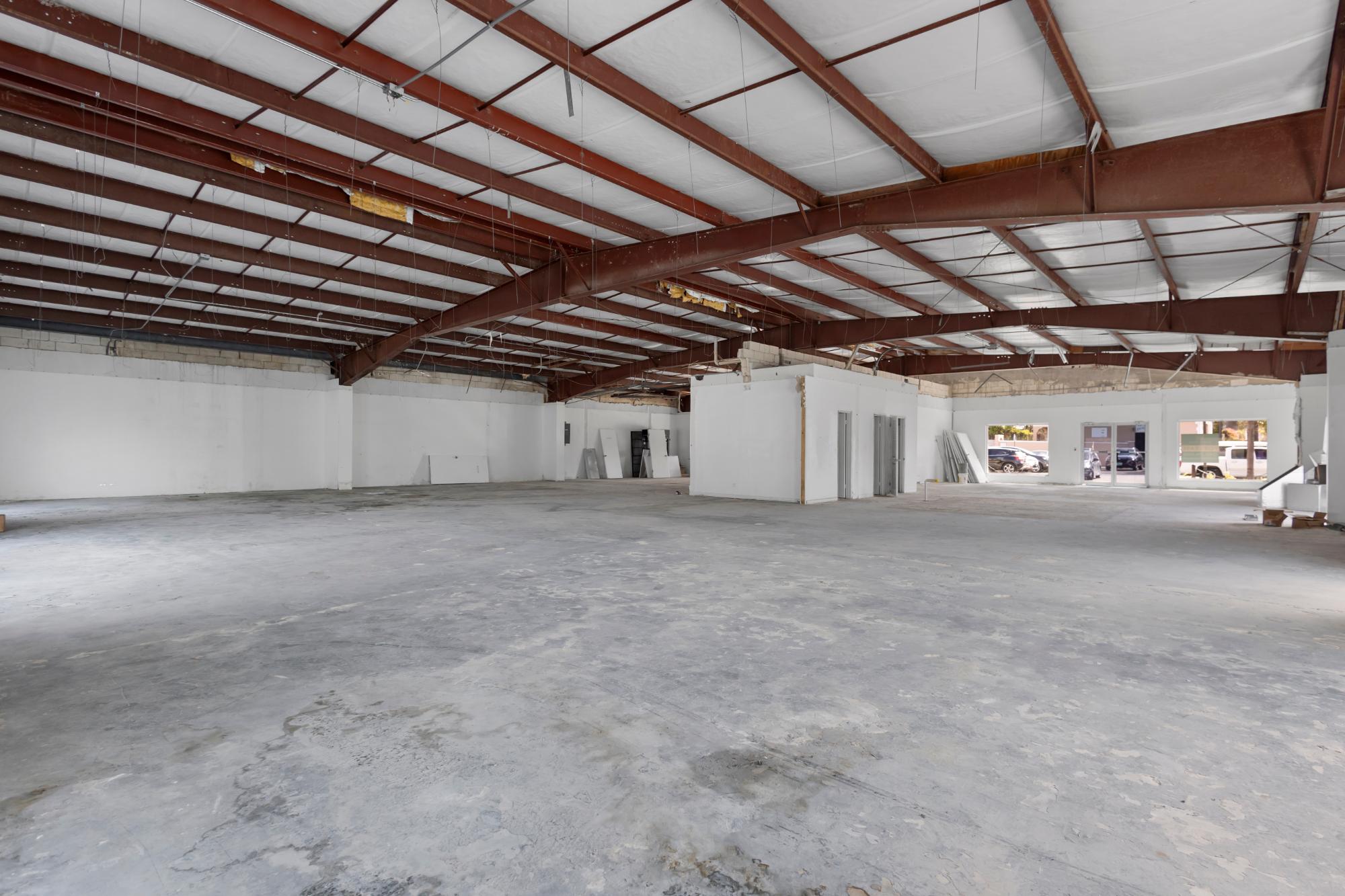 EAST BAST STREET – 106/107