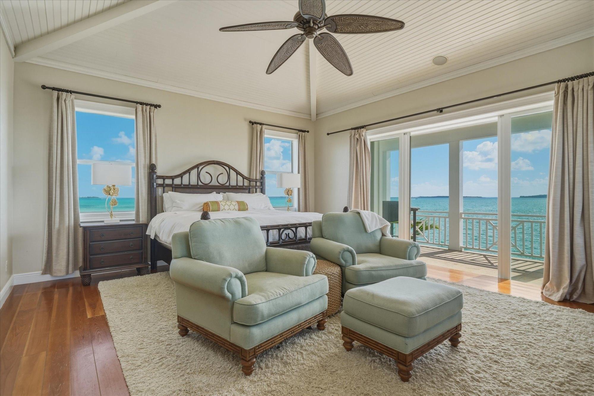 CROWN PIGEON ISLAND & CAY