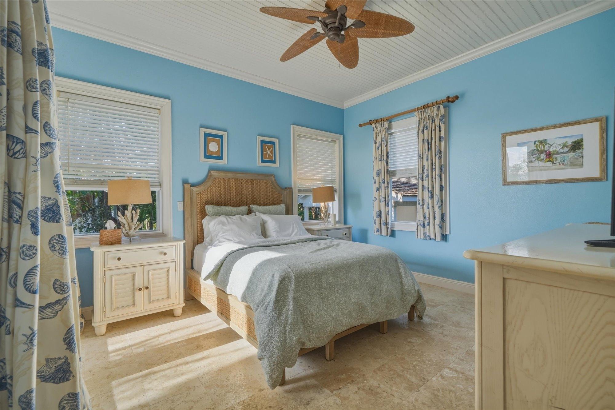 CROWN PIGEON ISLAND & CAY