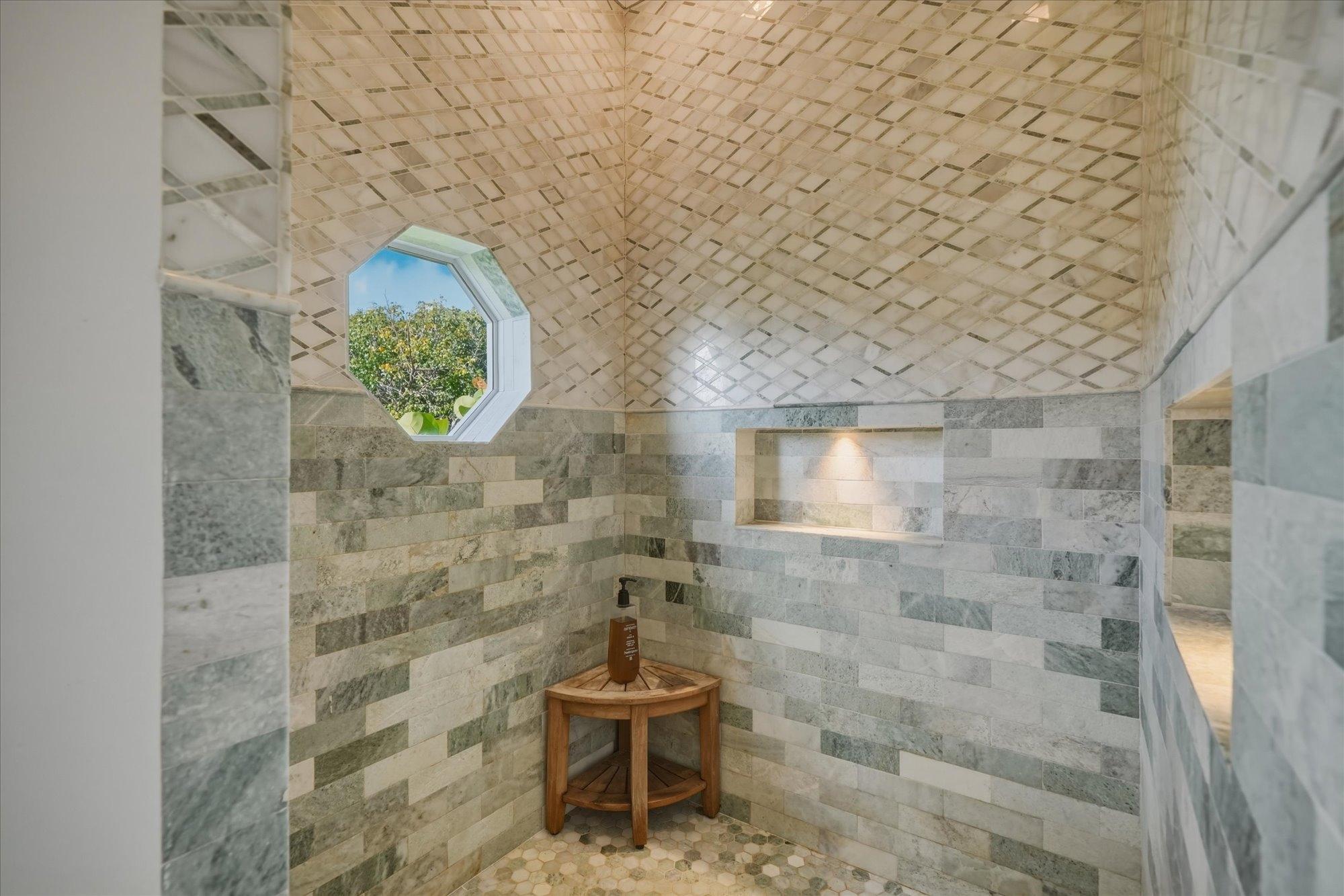 CROWN PIGEON ISLAND & CAY