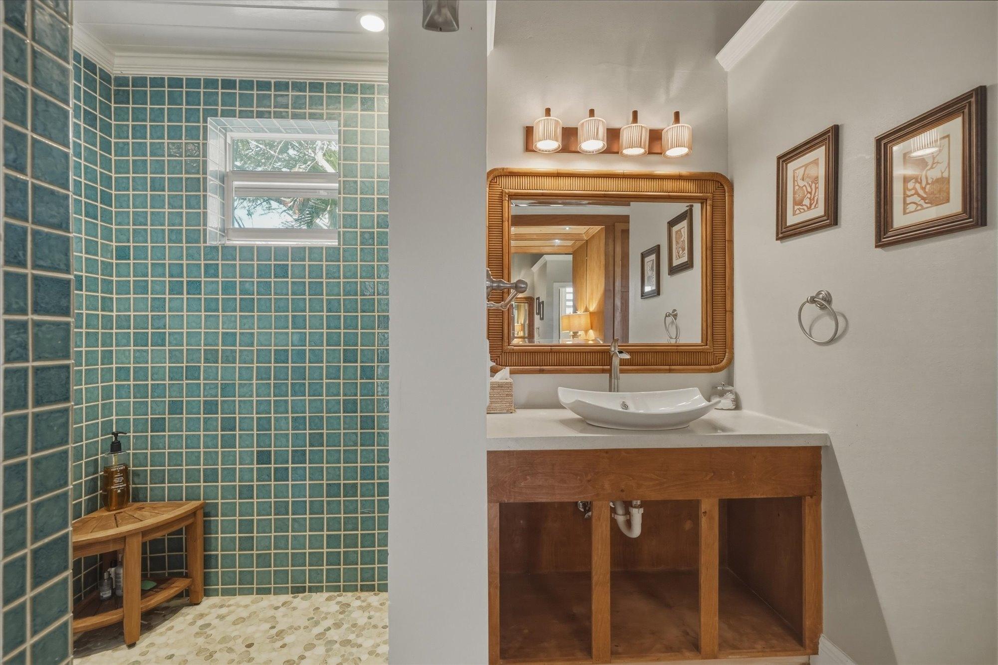 CROWN PIGEON ISLAND & CAY