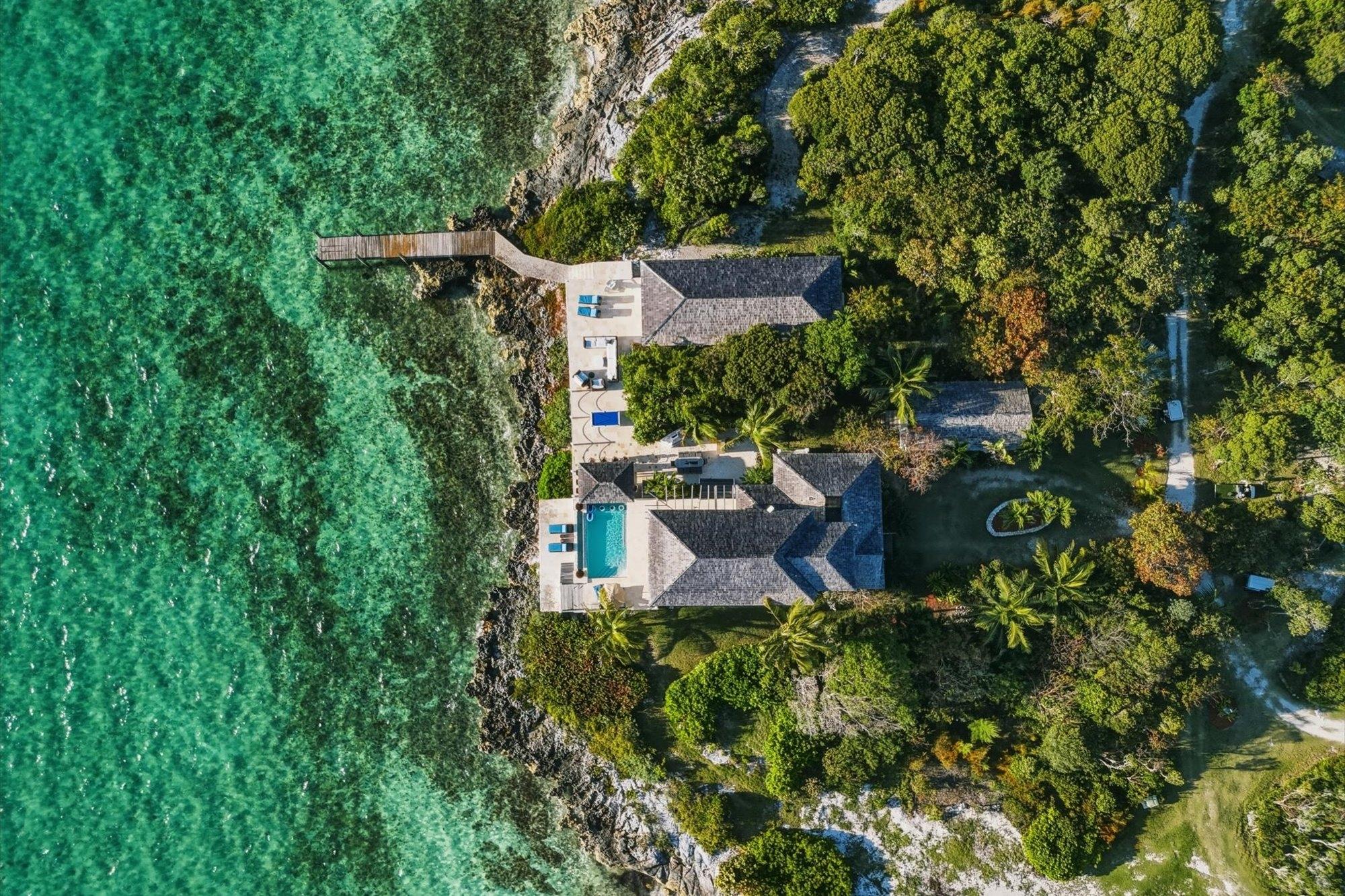 CROWN PIGEON ISLAND & CAY